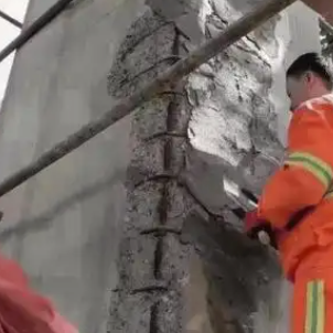 永丰梁板柱楼梯空洞蜂窝剥落露筋等表面破损修补用高强聚合物修补砂浆